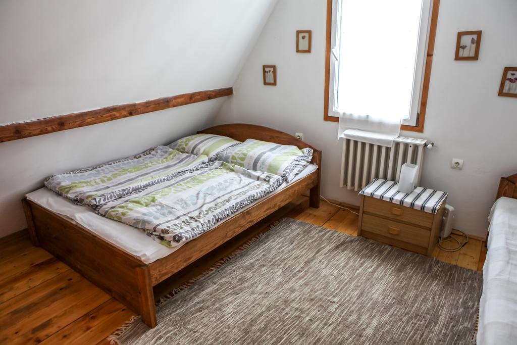 Myrtus Pince Es Vendeghaz Otel Tarcal Oda fotoğraf